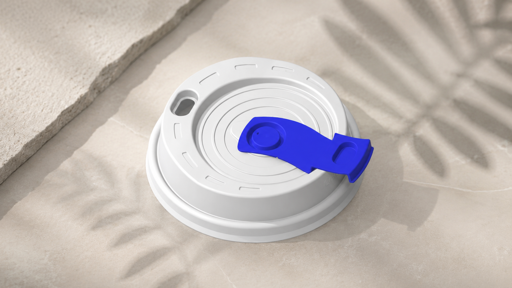 Rotating Leak-Resistant Cup Lids for Drinks on the Go